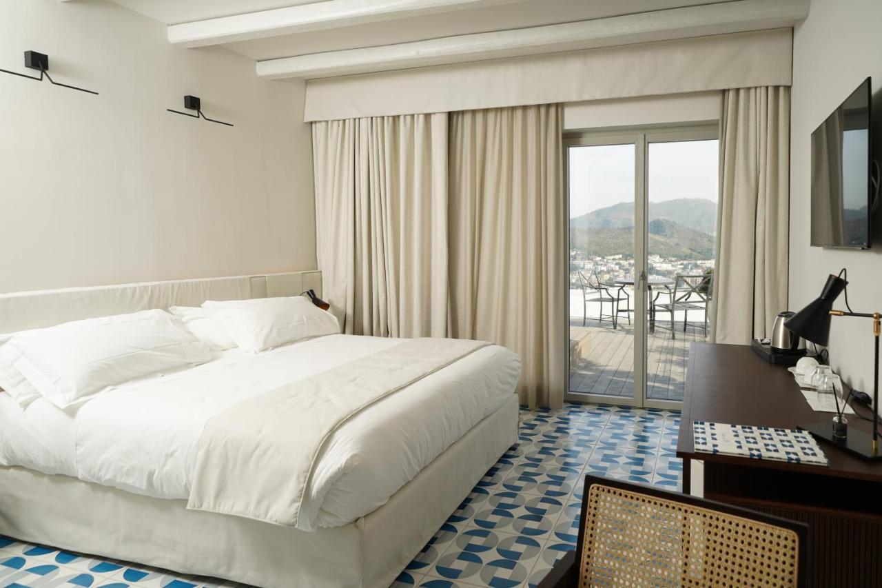 Dimora Dei Lari Hotel Bacoli Exterior photo